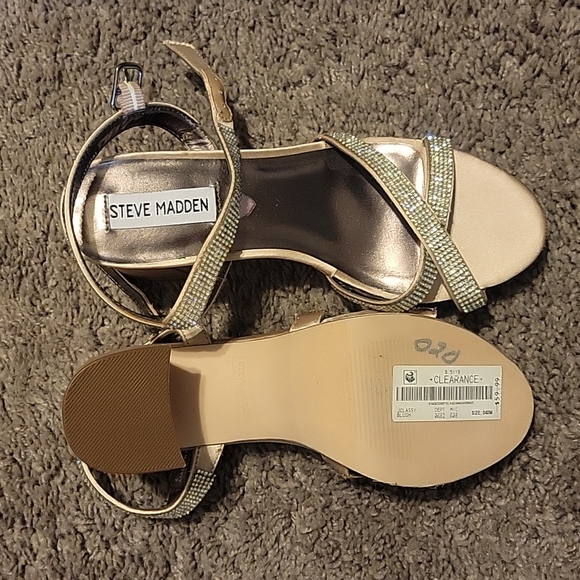 Steve Madden Shoes - Picture 3 of 3